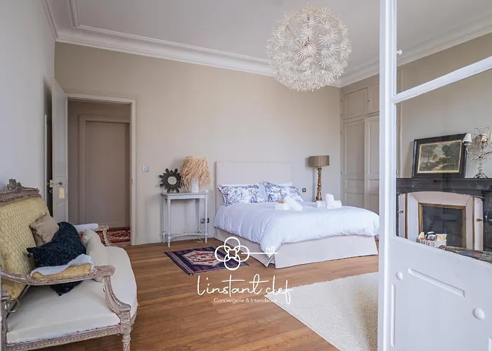 Particulier - Elegance & Jardin Au Mans 别墅 *