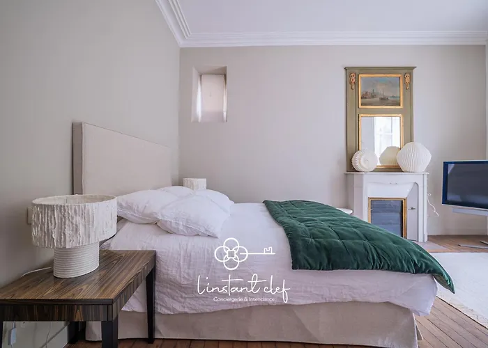 Particulier - Elegance & Jardin Au Mans 别墅