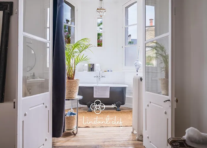 Particulier - Elegance & Jardin Au Mans 别墅 *